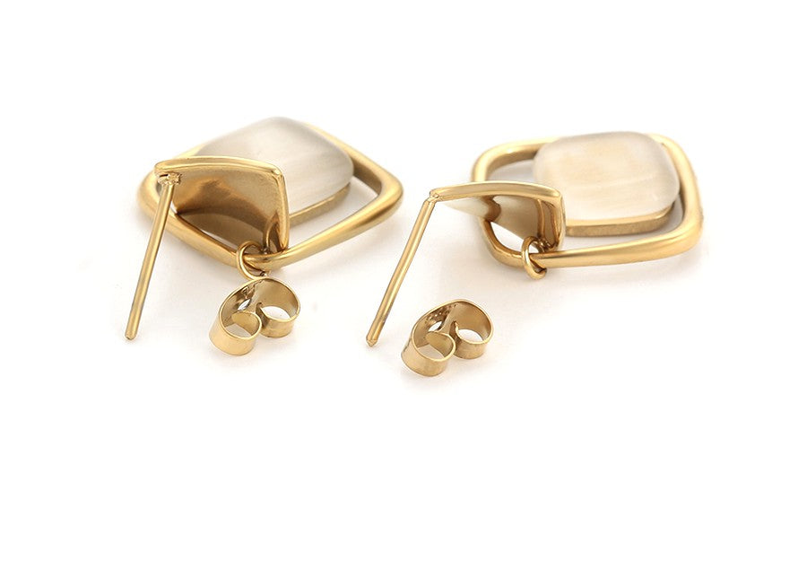 14K Gold Plated Stylish Gold Plated Kite-Shaped Earrings image 3